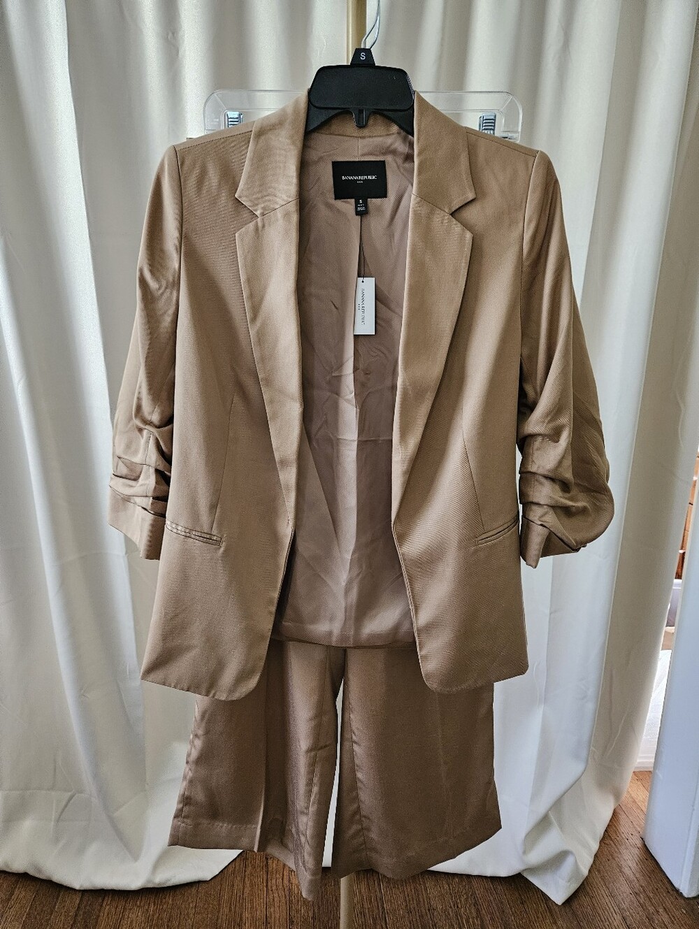 Banana Republic Brown Ruched 2-Piece Pants Suit Small Petite XS Petite - Picture 2 of 9